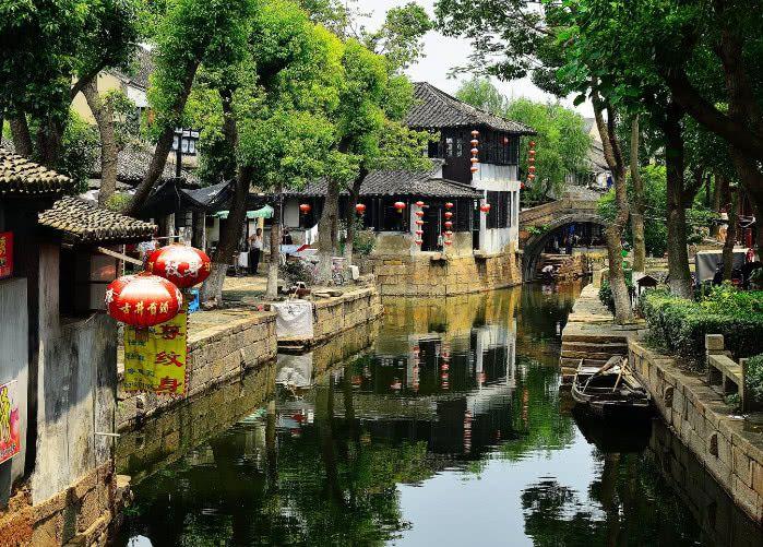 西南证券：给予山东黄金增持评级